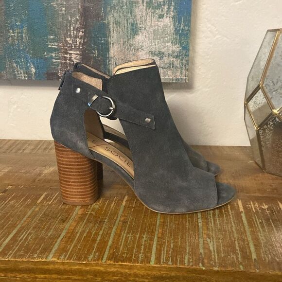 Sole Society Women Suede Chunky Heels Gray Open Toe Old Money Quiet Luxury Comfy - Picture 2 of 5